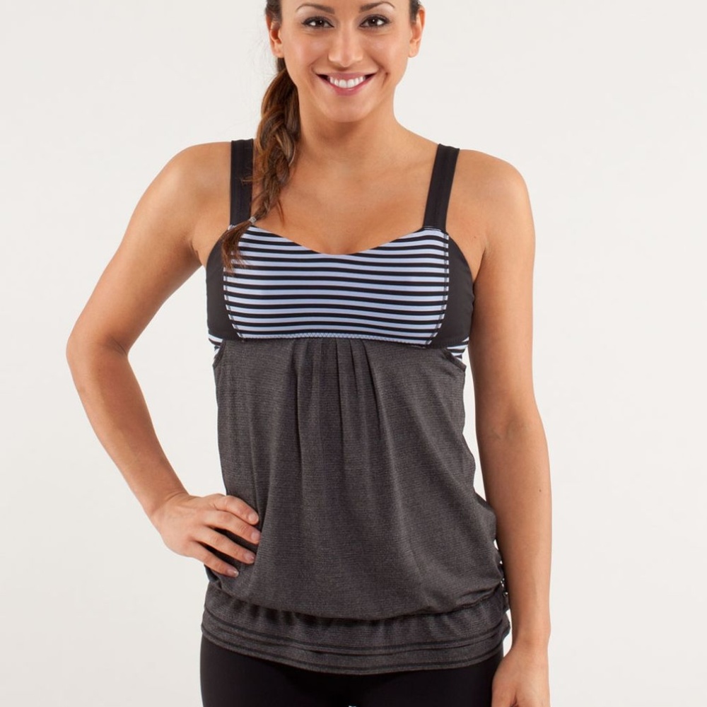 Lululemon Run Back On Track Black/Polar Haze Sz 6